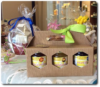Confezione regalo con 3 barattoli di miele